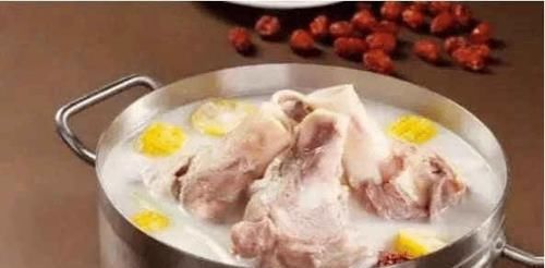  香味|不管炖什么汤，只要放“这两种”香料，越炖香味越浓。