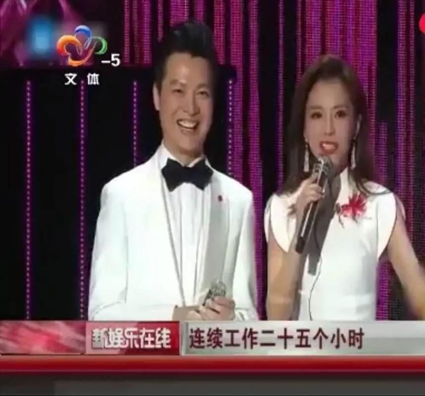  嘴里面|央视主持人朱迅身体告急？一天录制17场节目，《星光大道》上台需被助理搀扶？