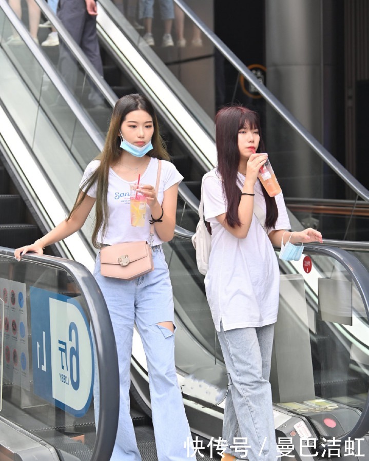  浅色|多种多样的牛仔裤，怎么选择最耐看？浅色搭配准没错