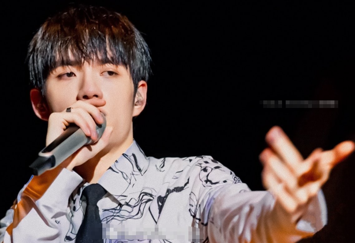  结缘|因《快本》结缘，张颜齐成黄明昊粉头，男生的友谊真的很简单