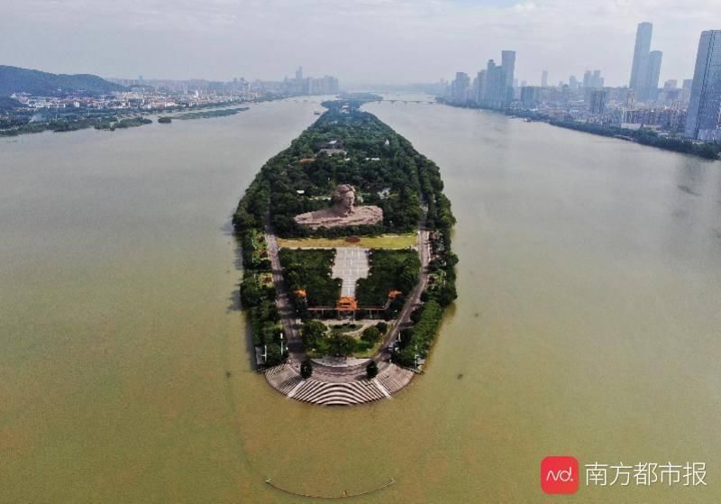 亲水平台|洪水袭击南方:湘江长沙段水位上涨,江西鄱阳圩堤决口处将围堵