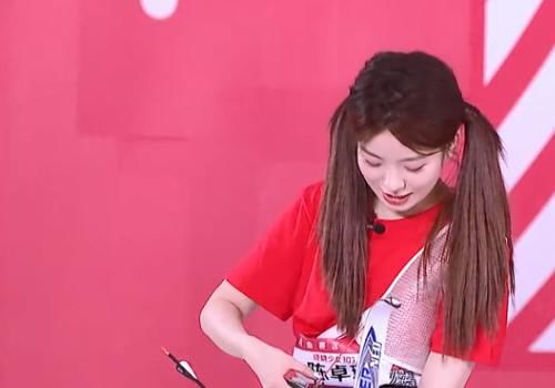  想到|硬糖少女303射箭技术一般，唯独有一人还可以，看清是谁，该想到