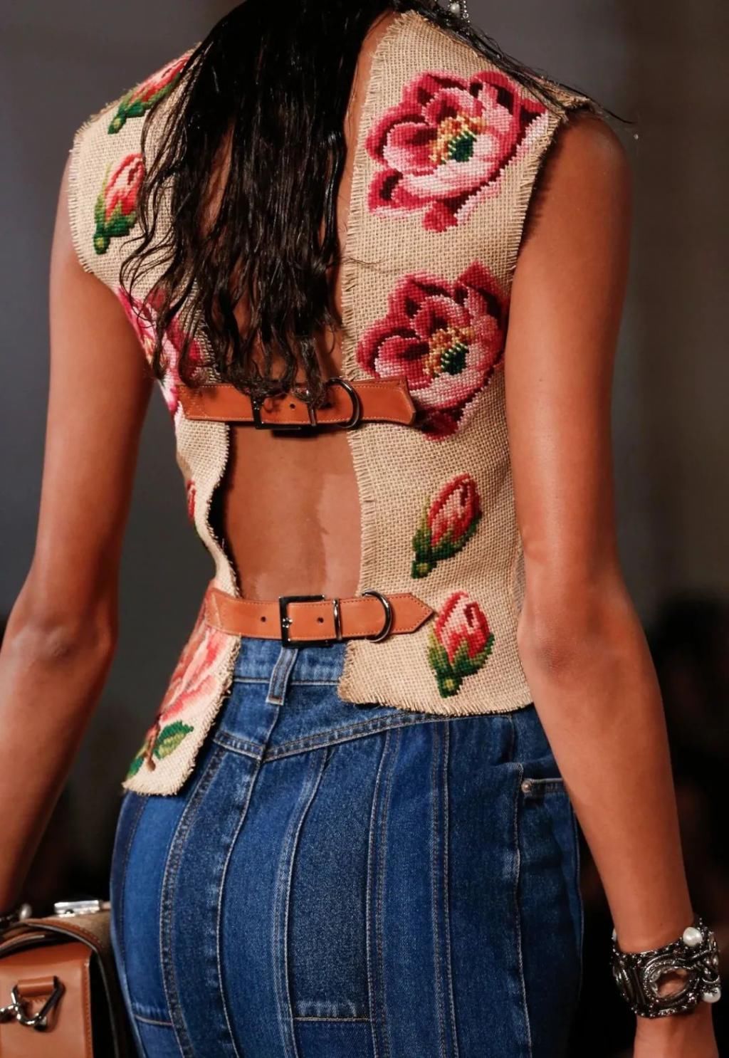 细节|时装背部细节表现丨绝对不能敷衍的背部设计