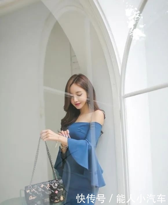  性感|美女孙允珠 蓝色露肩包臀裙 性感撩人写真