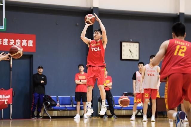  今日|今日图集：三分神射手吴前