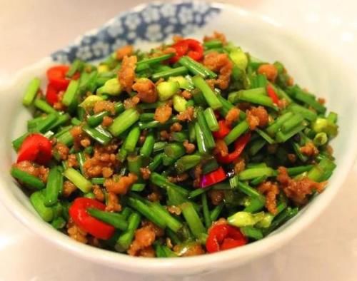 净沥干水|别再拿韭菜炒鸡蛋,试试这么做,顿顿多吃两碗饭,大人小孩都爱吃