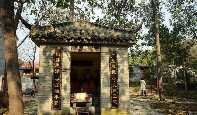 龙王庙|你知道城隍庙、土地庙、龙王庙、村头的三神庙供奉的是何方神圣？