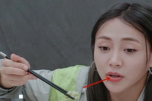  The9|The9成员节目中立吃货人设，看到她们的嘴唇，真吃假吃不必多言