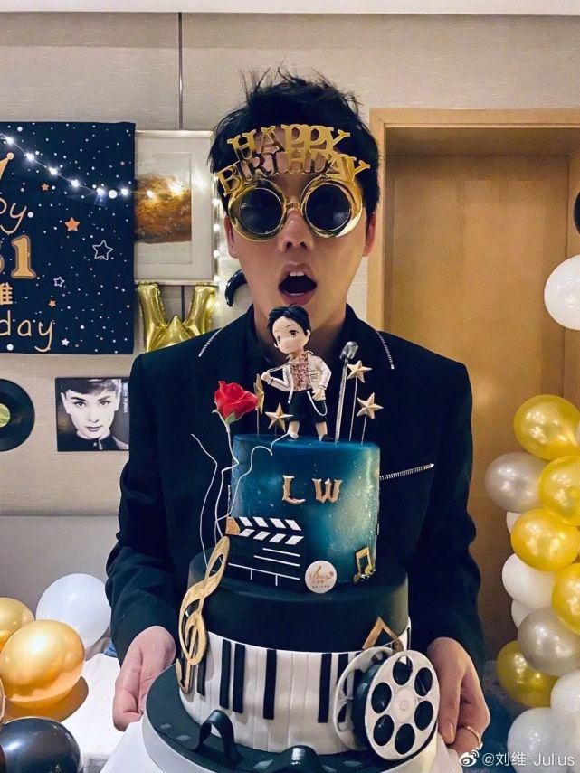  当年|刘维被嘲综艺混子，和丁太升隔空对骂，当年冠军竟混成这样