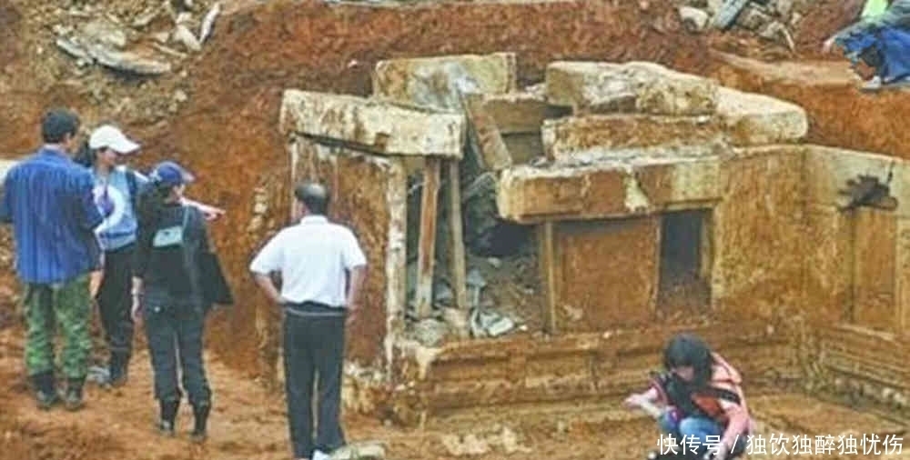 专家|2000多年历史的古墓,爬出一只“乌龟”,周围人的脸色都变了