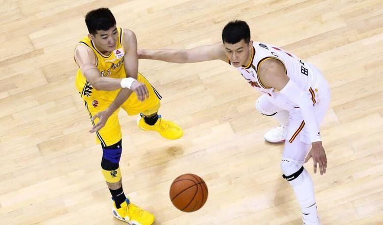 本场比赛|16投12中狂砍28+10力证第一控卫，6失误太扎眼，孙铭徽变搅局者