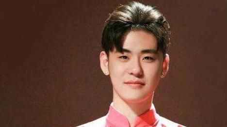  社交|张云雷在德云社处境究竟如何，不擅社交遭众人排挤？这些细节一看便知