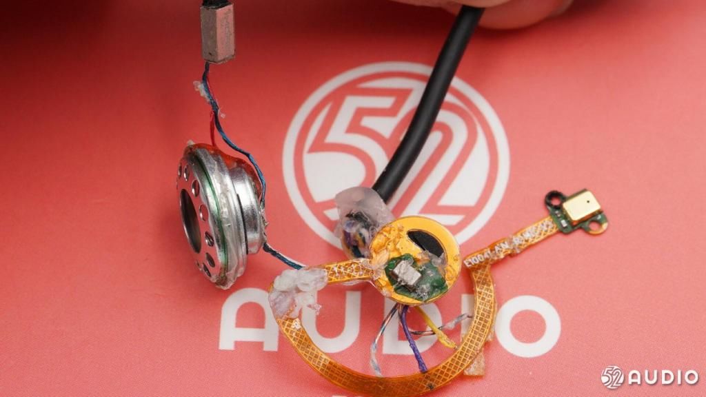  拆解|拆解报告：1MORE 高清降噪圈铁蓝牙耳机 PRO 版