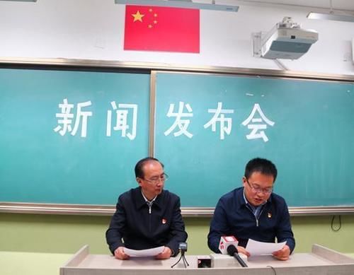  西宁|西宁地陷“吞噬”1辆公交，1人失联至今，官方公布“罪魁祸首”