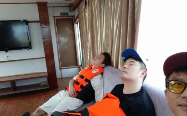  鹿晗|邓超发文与《哈哈哈哈哈》综艺组解约，鹿晗的回应亮了