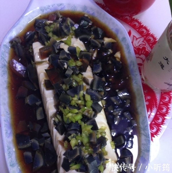 上桌|豆腐这样做最美味,教你这个新吃法,嫩滑鲜美,上桌几分钟被吃光