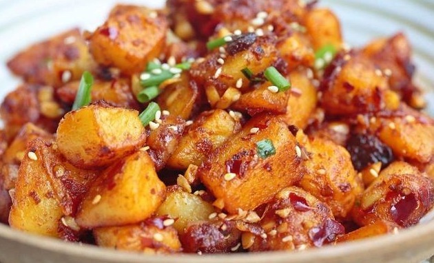 粘锅糊锅|土豆别再炒丝儿了,这样煎一煎,比吃肉还香