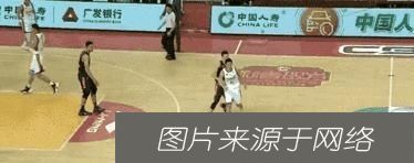 大胆|感觉徐杰身高力量都吃亏,杜锋为什么如此大胆长时间场上用徐杰?