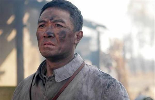  陈道明|“女版陈道明”，曾被嫌弃长相，56岁未婚只因跟哥哥的一个约定！