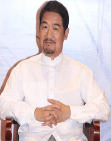 实至名归|圈内有资格被称“老师”的4位明星,何炅上榜,最后这位实至名归