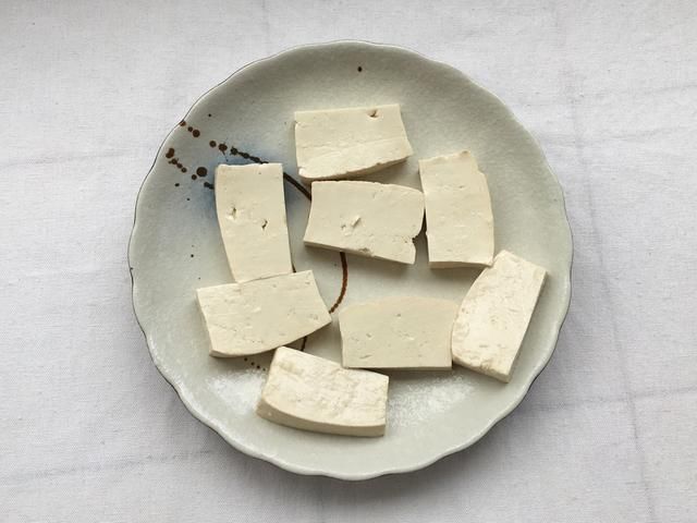 省时省力|白菜豆腐跟我做,比肉要好吃,秘密小配料,省时省力的极佳选择
