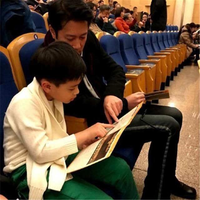  如今|孩子同样9岁，邓超“穷养”蔡国庆富养，如今俩孩子差异明显