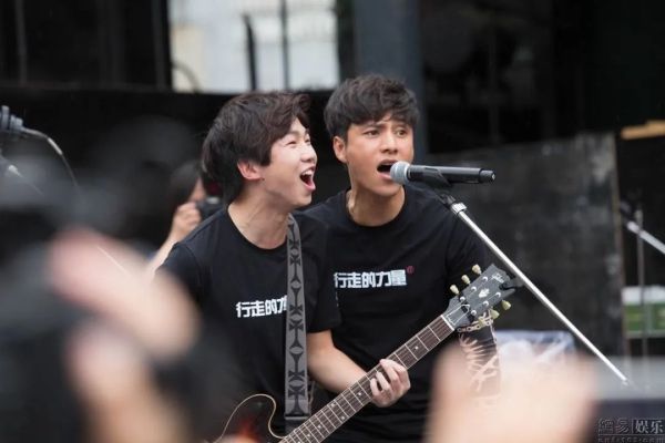 好朋友|?他受陈坤力捧,《老炮儿》《中餐厅》都有他,却因情商低捧不火