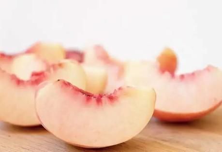 手软|立秋前后遇到别手软的水果,3块钱1斤,多买囤着,过立秋就少了