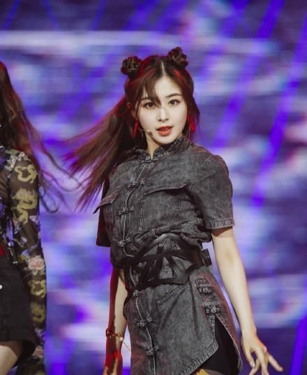 浪姐|《浪姐》五公,张含韵个人赛只唱不跳,原因太让人心酸