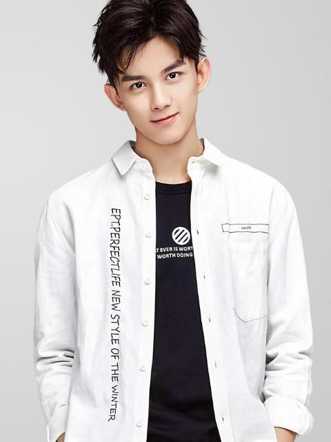  张子枫|本以为张子枫学长吴磊就够厉害了，当看到赵今麦学长：不服不行！