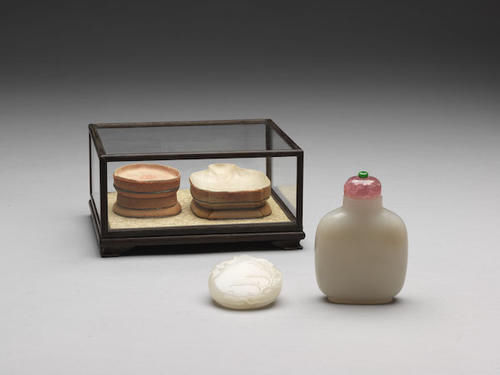 拿乎|台北故宫新展“士拿乎”：方寸间的鼻烟壶与清宫微型艺术