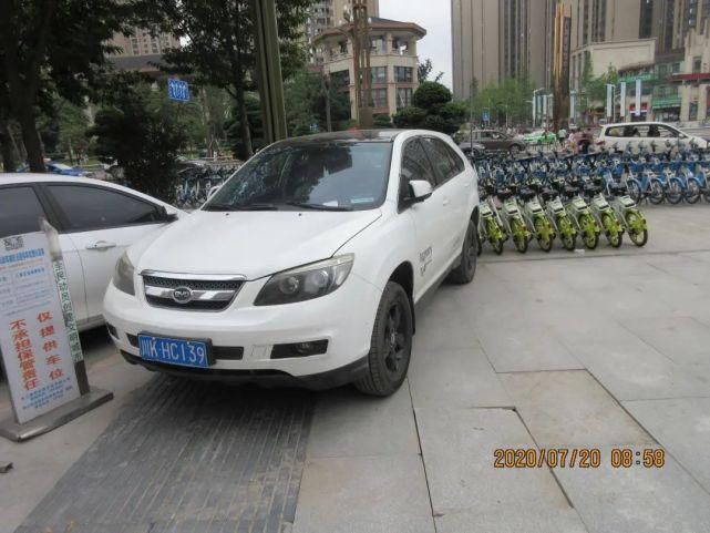 栖霞路北|都“跑”不脱！车辆违法，行人闯红灯……今天全曝光——