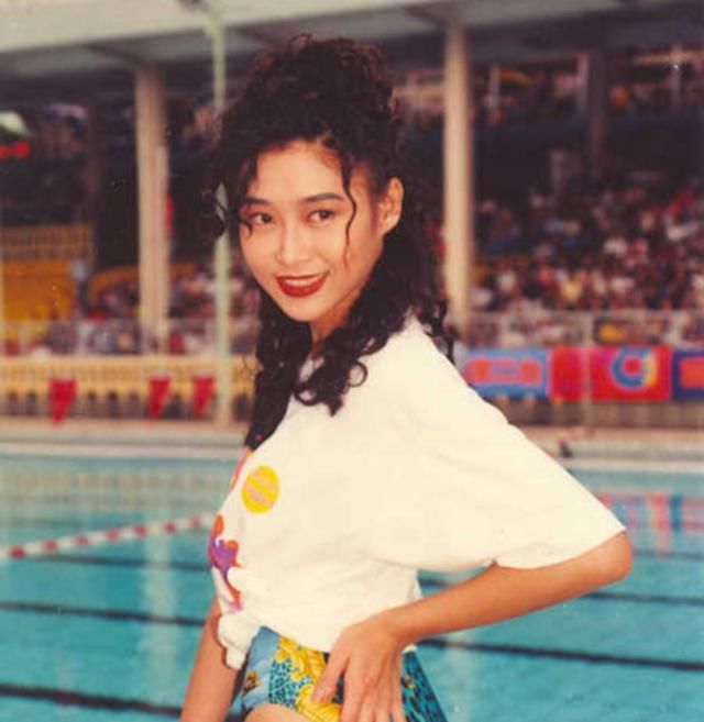  破产|叶玉卿富豪老公破产了？超1亿房产险被拍卖，此前一家住奢华古堡