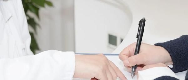  伤人|四份诊断结果不同，他究竟是不是伤人元凶？