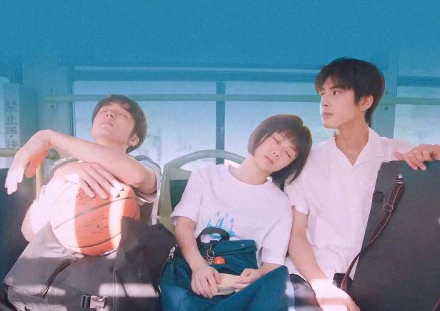  串味|《以家人之名》：当兄妹情逐渐沦为CP，这锅暖心鸡汤终于串味了？