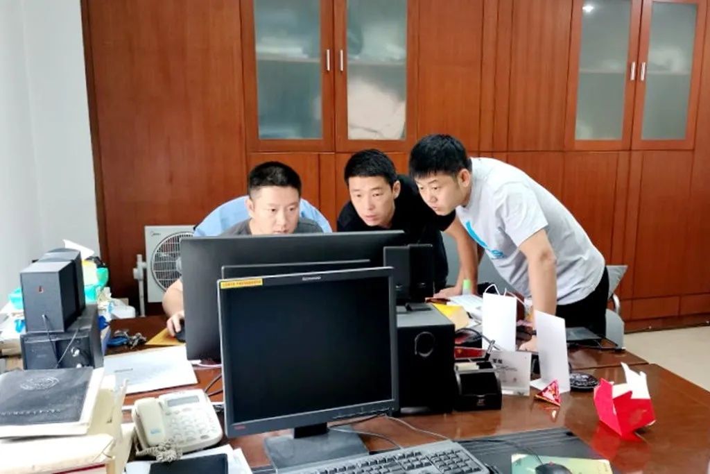  嫌疑人|猪圈里发现无名女尸，经查为南京某大学学生，警方追凶17年终将嫌疑人抓获