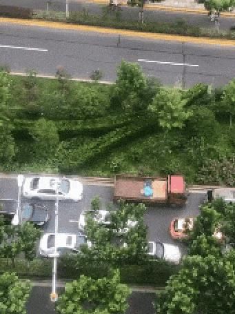  拥堵|让校门口的道路畅通起来