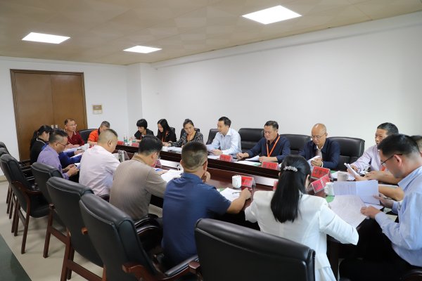 供给|县人大开展学前教育和中小学学位供给工作“回头看”检查