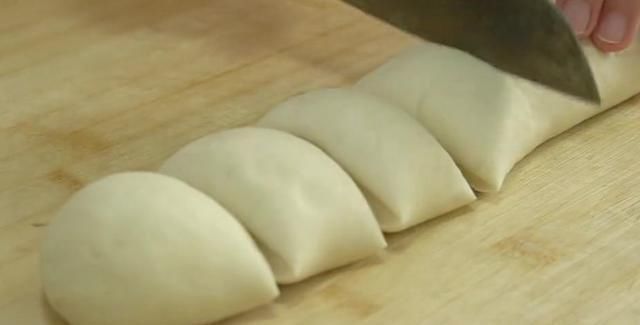  放凉|水果发面饼这样做，好吃又美味，简单易消化，放凉了吃也不会硬