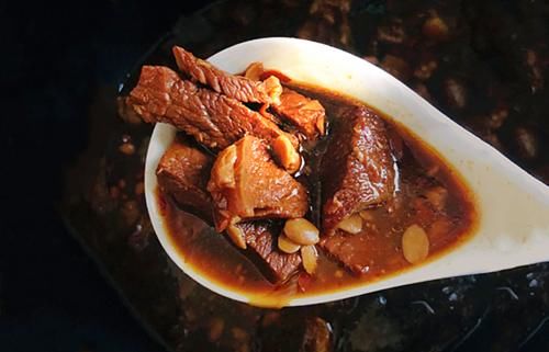  秘制|大厨教你在家卤牛肉，秘制配方和详细做法教给你，吃一口就爱上了