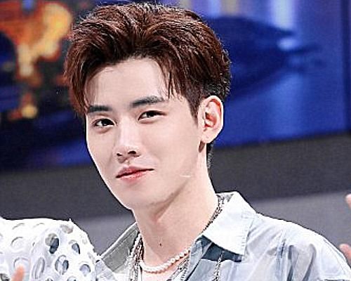  cp|既《创3》总决赛的“宠溺笑”后，姜贞羽任豪再次同框，cp粉有福了