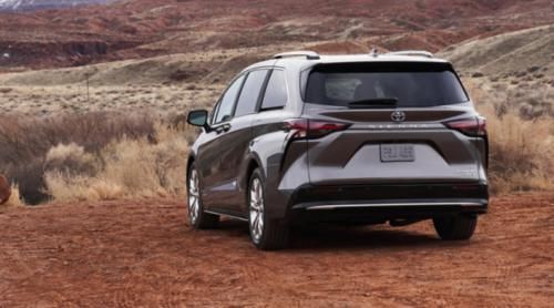 漂亮|进口丰田塞纳到港!2020款高配3.5L四驱,5米车身比GL8还漂亮