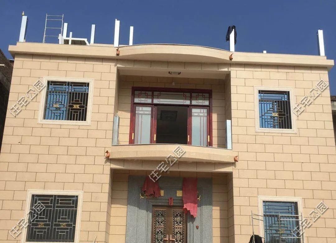 小伙|晒家丨广东这位95后小伙, 花75万为爷爷奶奶建房养老, 孝心太难得