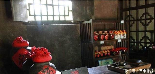 武松|为什么《水浒传》里武松喝酒要用那么多碗,喝一碗就换一只碗!