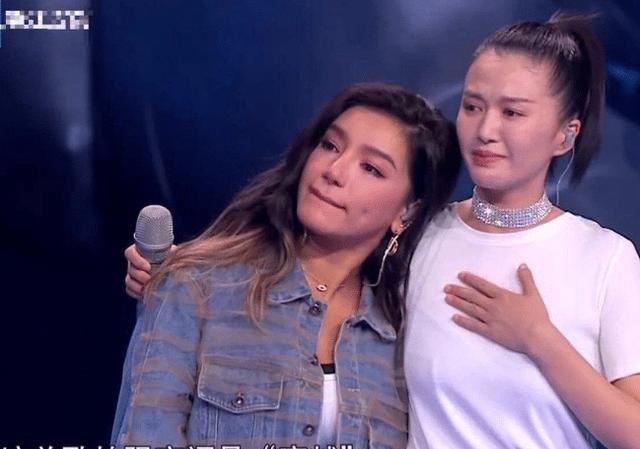  亚军|尴尬满满！都是超女出身，亚军、季军已是导师，而冠军却还是选手