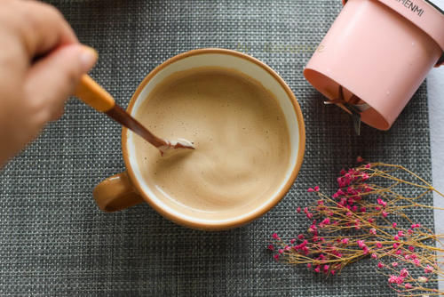  巧克力|浓香好喝的辣巧克力热饮，做法超简单，不用花钱出去买了