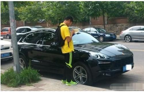  吃过亏|为何聪明人不在车上留挪车电话？吃过亏的都懂，防不胜防