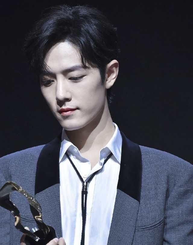  肖战|肖战《余生》或将上星播出，所有的等待只为遇到更美的未来与风景