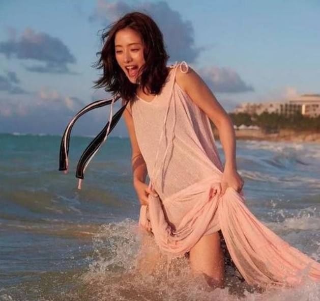  眼睛|日本女星在综艺节目, 一个坐姿让男嘉宾眼睛直了, 当镜头瞎的吗?