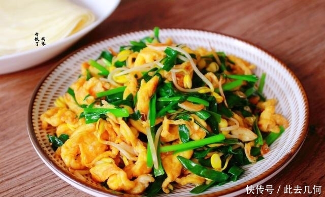 春饼|这饼一锅可出16张,比纸还透亮,柔软筋道,卷啥都好吃,简单易学